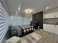 Cozy , spacious and comfortable house. Pet friendly! And close to everything!!! - 3-Star