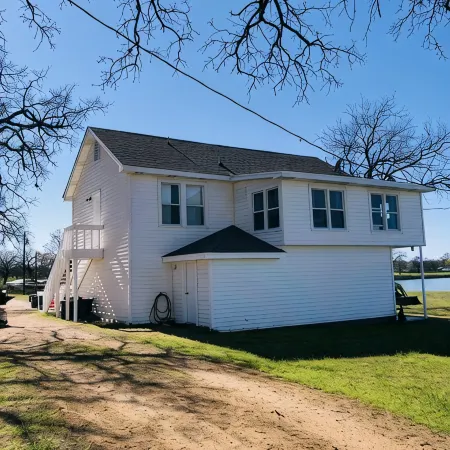 Small but cozy apartment style lakefront home on Buchanan Dam with great views!