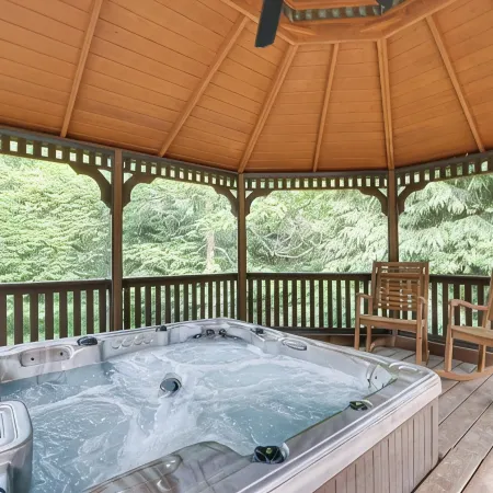 Family Cabin Near Lake Wallenpaupack-Hot Tub-Trails
