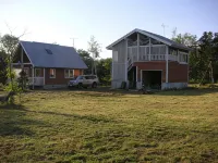 Cottage Cruising - 2-Star