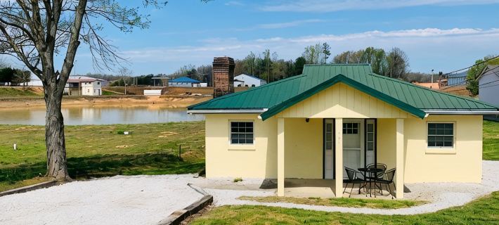 Vacationers' Delight at Conley Bottom Hotels in Wayne County