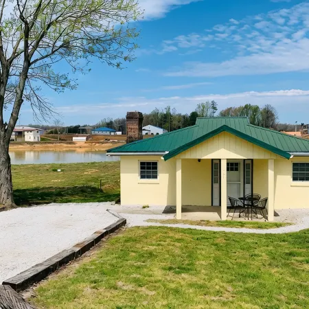 Vacationers' Delight at Conley Bottom