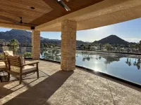 Riverfront with private dock, river views from every room & arcade games! - Wifi