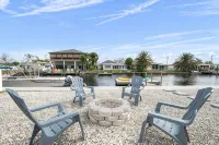 Waterfront Vacation Getaway - 2-Star