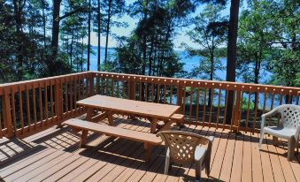 Waterfront Home with Pier Lake O' the Pines - Acorn Timbers