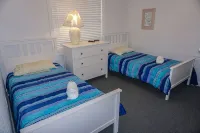 A Beach Vacation Destination. EV Friendly. - Pools