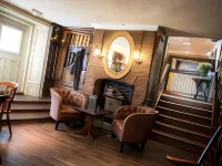 The Tavern - Steakhouse and Lodge - С баром
