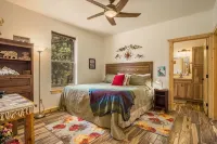 Custom Home with Two Private Master Suites and Heated Garage - Wifi