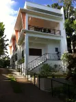 Lola's Guest House