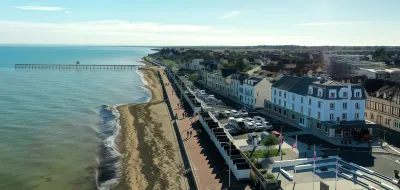 Beau Rivage Hôtel-Restaurant فنادق في Saint-Aubin-sur-Mer