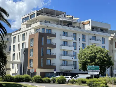 Hotel Port Toga Các khách sạn gần Bastia Cathedral