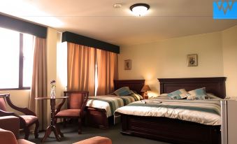 Altura Rooms & Suites