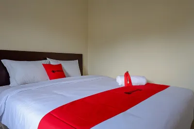 RedDoorz Near Terminal Mendolo Wonosobo Hotel dekat Qetavape Kalierang