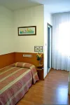 Rometta Hotel فنادق في Tezze sul Brenta