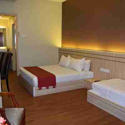 Bukit Merah Laketown Resort Rooms