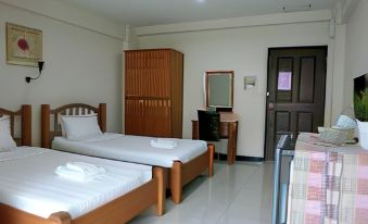 Home Place Lopburi Hotel