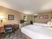 Ramada by Wyndham Fairfield NJ Các khách sạn ở Fairfield