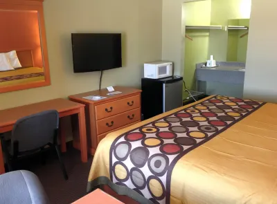 Americas Best Value Inn Pryor Hotels in Pryor