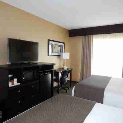 Days Inn by Wyndham Cranbrook Conference Centre Rooms