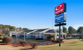 Rodeway Inn Richmond - Housity