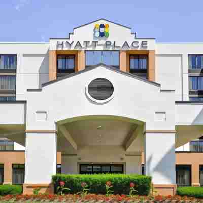 Hyatt Place Dallas North Galleria Hotel Exterior