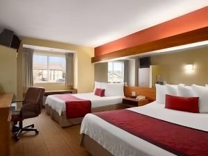 Days Inn & Suites by Wyndham Lafayette IN