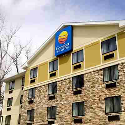 Comfort Inn & Suites Brattleboro I-91 Hotel Exterior