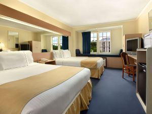 Microtel Inn & Suites by Wyndham Columbia/Fort Jackson N