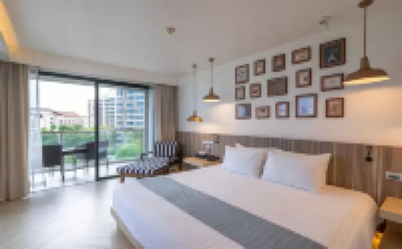 Golden Tulip Pattaya Beachfront Resort