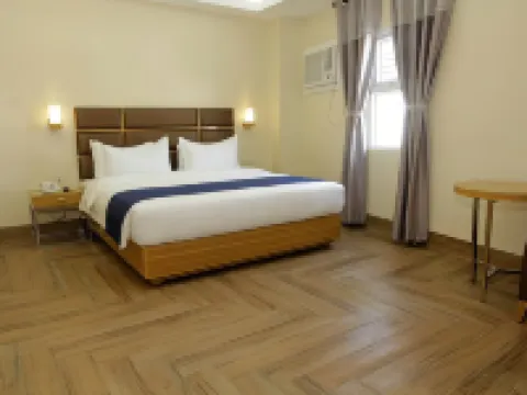 Sun Star Grand Hotel Hotels near Espana