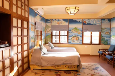 Chonor House