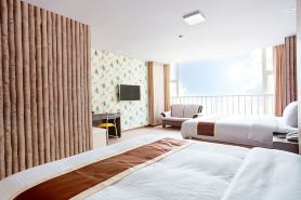 A Ace Hotel