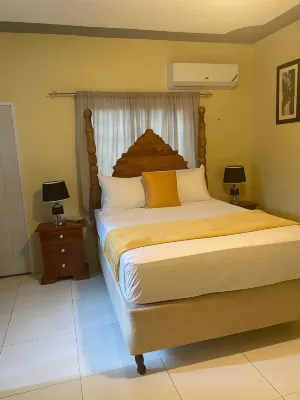 Runtings Hideaway Stay Nomprel Road Negril Hotels in Grange Hill