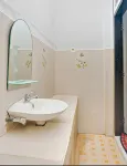 Dnaiko Hotels in Tarok Dipo