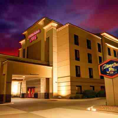 Hampton Inn Norfolk Hotel Exterior