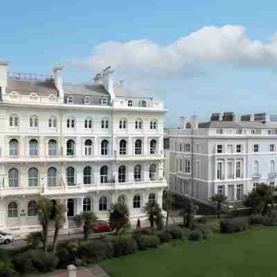 Fox on The Hoe Hotel Exterior