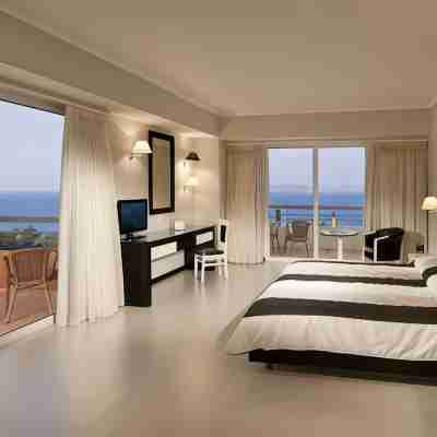Kipriotis Panorama Hotel & Suites Rooms