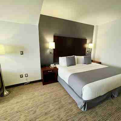 La Quinta by Wyndham Reynosa Rooms