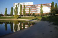 Urban Escape, Top Location & Private Parking Hotels in der Nähe von NTC aréna