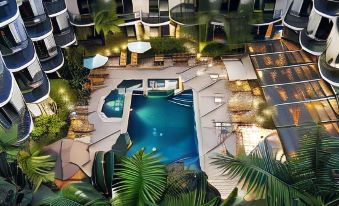 Pacific Suites Boutique Hotel and Bistro - Housity