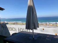 Fonte da Telha Beach Hostel Hôtels à : Charneca de Caparica e Sobreda