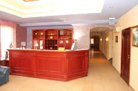 Chetyire Koronyi Hotel