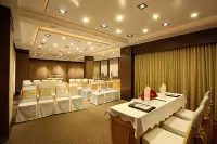 Express Towers Hotel