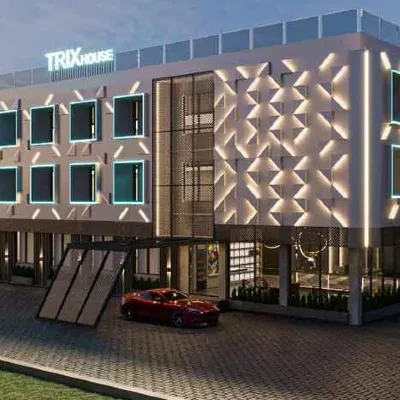 Trix House Hotels near MX Mall Malang
