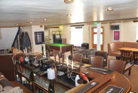 The Red Lion - bar