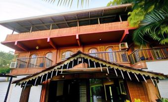 Sea Breeze Beach Resort Candolim, Goa