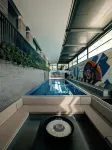 Lucky Monkey Hotel - Pool