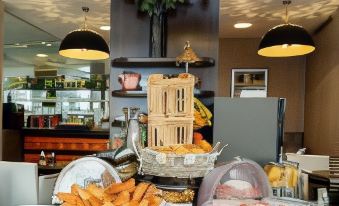 4. Hotel El..