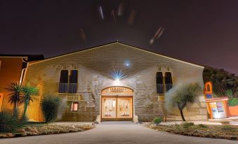 Mas Latour Lavail