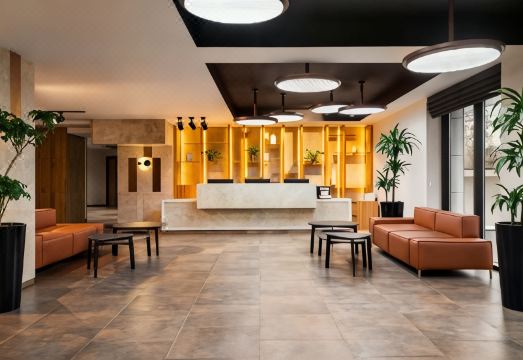 2. 라마다 앵코어 ..